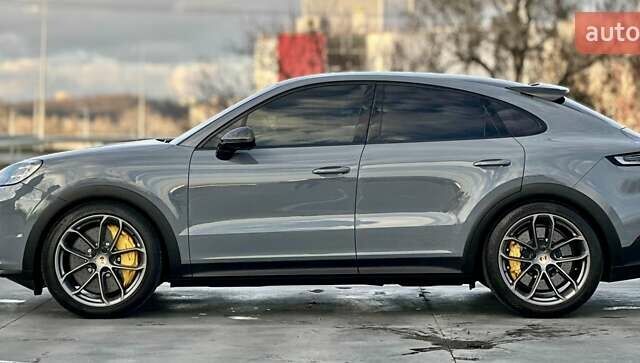 Серый Порше Cayenne Coupe, объемом двигателя 4 л и пробегом 8 тыс. км за 269900 $, фото 4 на Automoto.ua