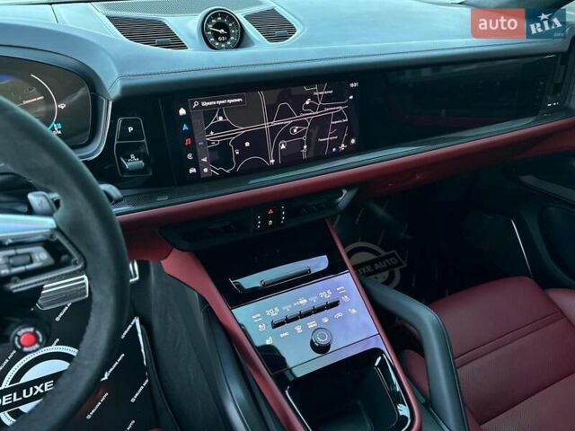 Серый Порше Cayenne Coupe, объемом двигателя 4 л и пробегом 8 тыс. км за 269900 $, фото 78 на Automoto.ua