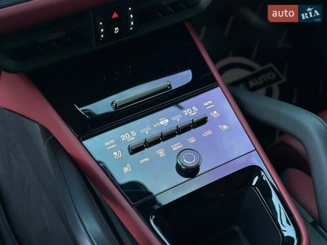 Серый Порше Cayenne Coupe, объемом двигателя 4 л и пробегом 8 тыс. км за 269900 $, фото 82 на Automoto.ua