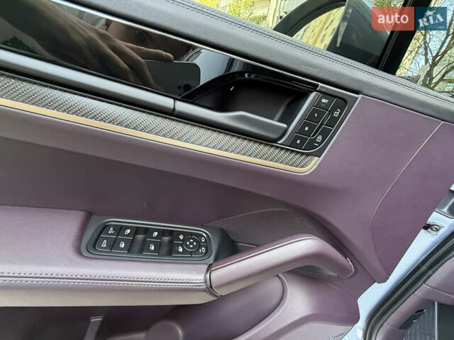 Серый Порше Cayenne Coupe, объемом двигателя 3.98 л и пробегом 43 тыс. км за 145000 $, фото 15 на Automoto.ua