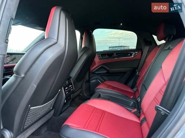 Серый Порше Cayenne Coupe, объемом двигателя 4 л и пробегом 8 тыс. км за 269900 $, фото 58 на Automoto.ua