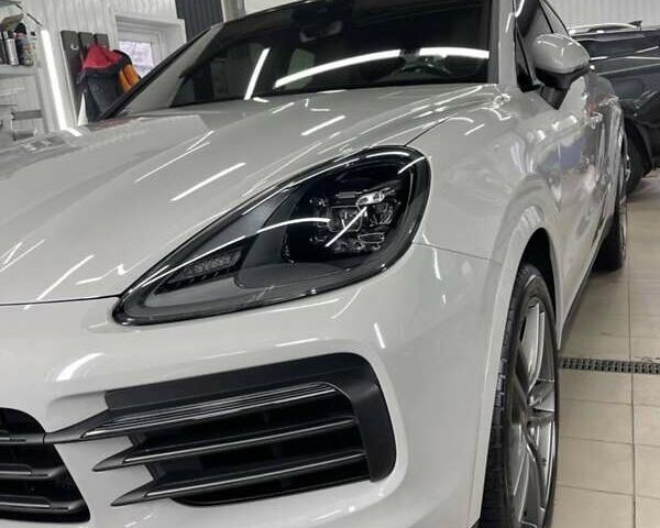 Сірий Порше Cayenne Coupe, об'ємом двигуна 3 л та пробігом 58 тис. км за 99000 $, фото 3 на Automoto.ua