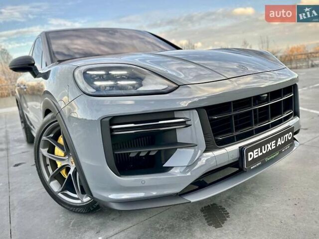 Серый Порше Cayenne Coupe, объемом двигателя 4 л и пробегом 8 тыс. км за 269900 $, фото 11 на Automoto.ua