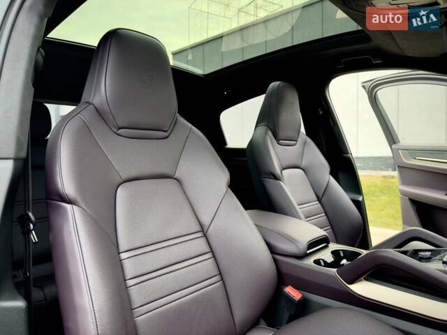 Серый Порше Cayenne Coupe, объемом двигателя 3 л и пробегом 31 тыс. км за 137700 $, фото 43 на Automoto.ua
