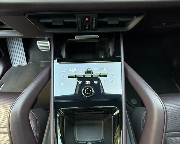 Серый Порше Cayenne Coupe, объемом двигателя 3.98 л и пробегом 43 тыс. км за 145000 $, фото 11 на Automoto.ua