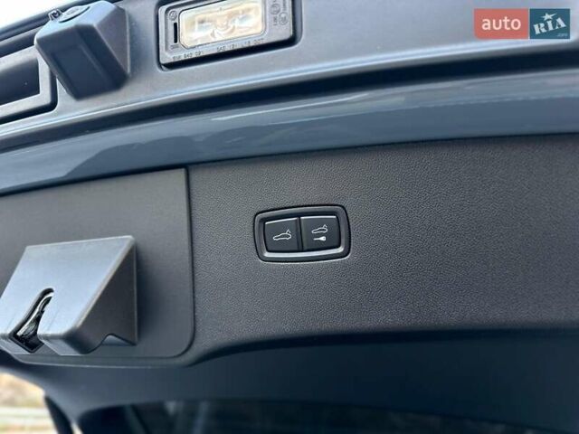 Серый Порше Cayenne Coupe, объемом двигателя 4 л и пробегом 8 тыс. км за 269900 $, фото 42 на Automoto.ua