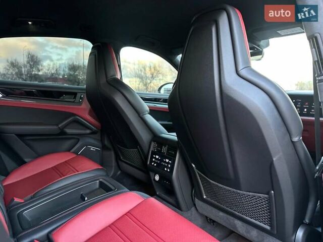 Серый Порше Cayenne Coupe, объемом двигателя 4 л и пробегом 8 тыс. км за 269900 $, фото 71 на Automoto.ua