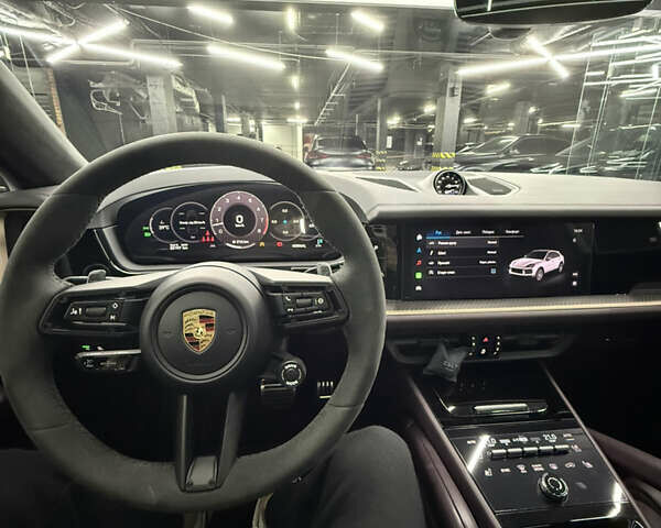 Серый Порше Cayenne Coupe, объемом двигателя 3.98 л и пробегом 43 тыс. км за 145000 $, фото 9 на Automoto.ua