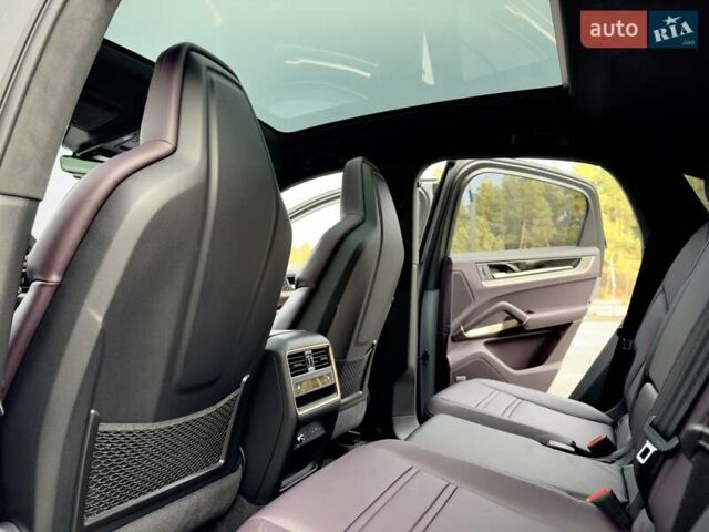 Серый Порше Cayenne Coupe, объемом двигателя 3 л и пробегом 31 тыс. км за 137700 $, фото 53 на Automoto.ua