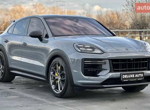 Серый Порше Cayenne Coupe, объемом двигателя 4 л и пробегом 8 тыс. км за 269900 $, фото 1 на Automoto.ua