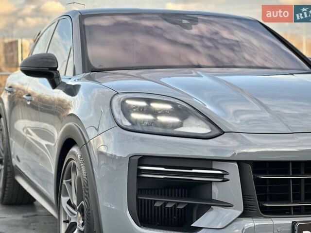 Серый Порше Cayenne Coupe, объемом двигателя 4 л и пробегом 8 тыс. км за 269900 $, фото 25 на Automoto.ua