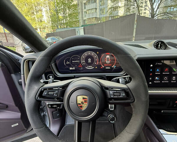 Серый Порше Cayenne Coupe, объемом двигателя 3.98 л и пробегом 43 тыс. км за 145000 $, фото 12 на Automoto.ua