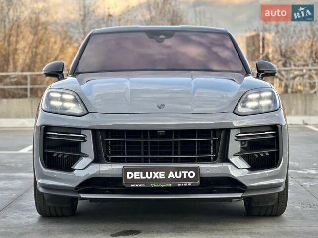 Серый Порше Cayenne Coupe, объемом двигателя 4 л и пробегом 8 тыс. км за 269900 $, фото 2 на Automoto.ua