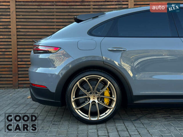 Серый Порше Cayenne Coupe, объемом двигателя 4 л и пробегом 5 тыс. км за 233000 $, фото 14 на Automoto.ua