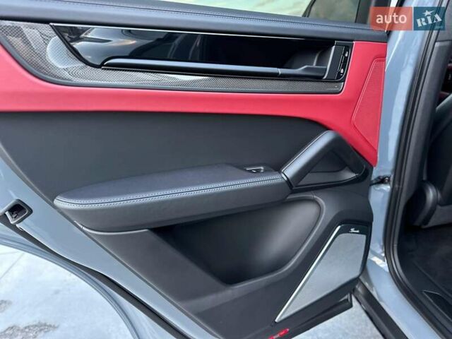 Серый Порше Cayenne Coupe, объемом двигателя 4 л и пробегом 8 тыс. км за 269900 $, фото 54 на Automoto.ua