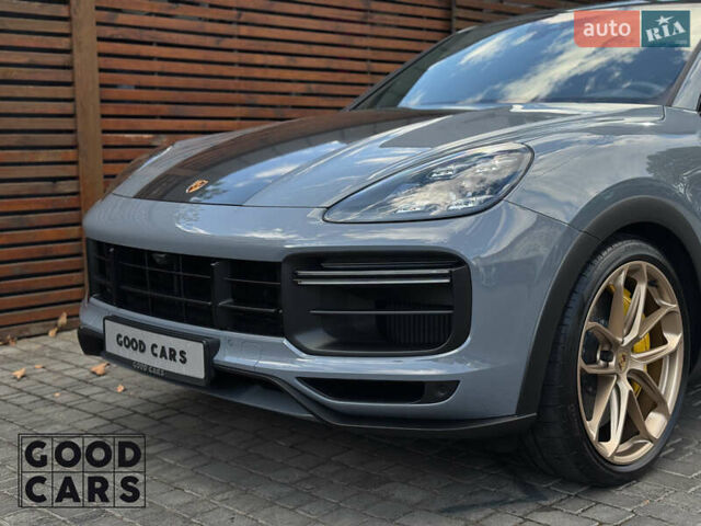 Серый Порше Cayenne Coupe, объемом двигателя 4 л и пробегом 5 тыс. км за 233000 $, фото 10 на Automoto.ua