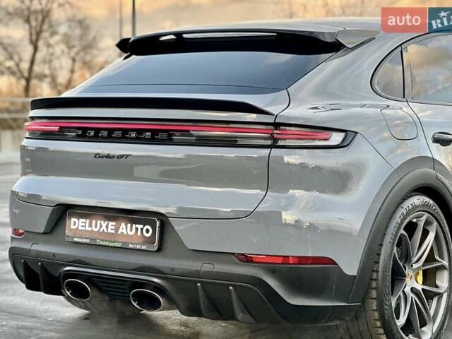 Серый Порше Cayenne Coupe, объемом двигателя 4 л и пробегом 8 тыс. км за 269900 $, фото 5 на Automoto.ua