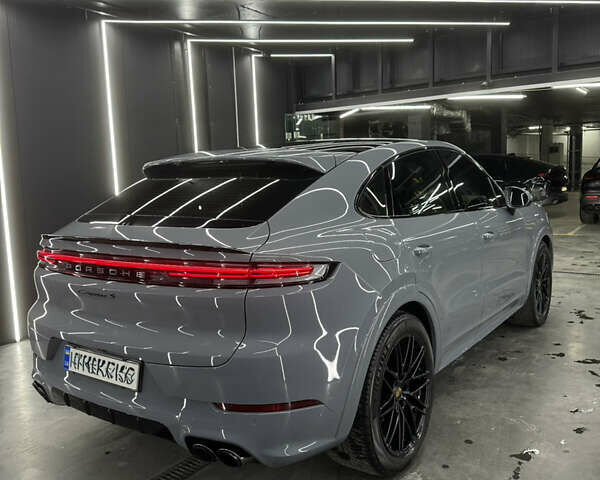 Серый Порше Cayenne Coupe, объемом двигателя 3.98 л и пробегом 43 тыс. км за 145000 $, фото 21 на Automoto.ua