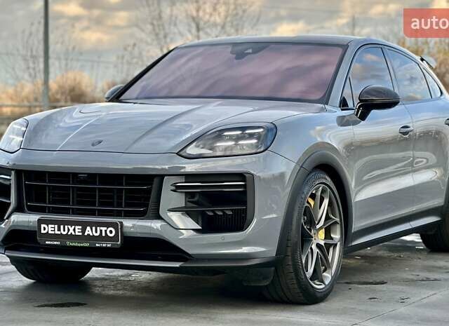 Серый Порше Cayenne Coupe, объемом двигателя 4 л и пробегом 8 тыс. км за 269900 $, фото 3 на Automoto.ua