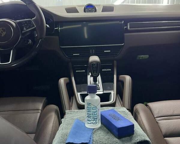 Сірий Порше Cayenne Coupe, об'ємом двигуна 3 л та пробігом 58 тис. км за 99000 $, фото 5 на Automoto.ua