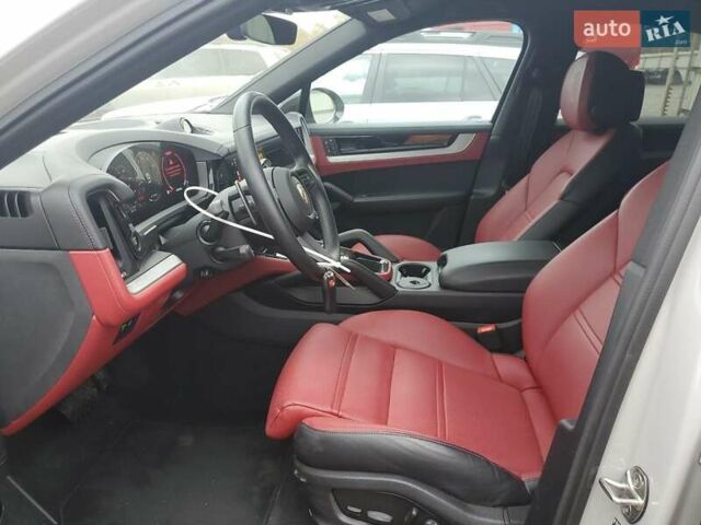 Серый Порше Cayenne Coupe, объемом двигателя 3 л и пробегом 15 тыс. км за 40000 $, фото 6 на Automoto.ua
