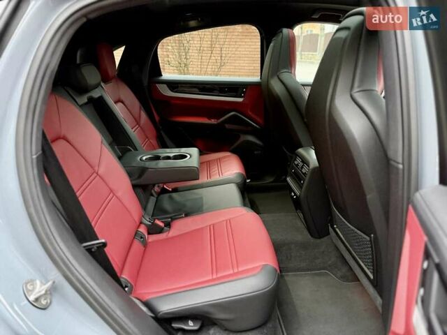 Серый Порше Cayenne Coupe, объемом двигателя 3 л и пробегом 26 тыс. км за 135555 $, фото 69 на Automoto.ua