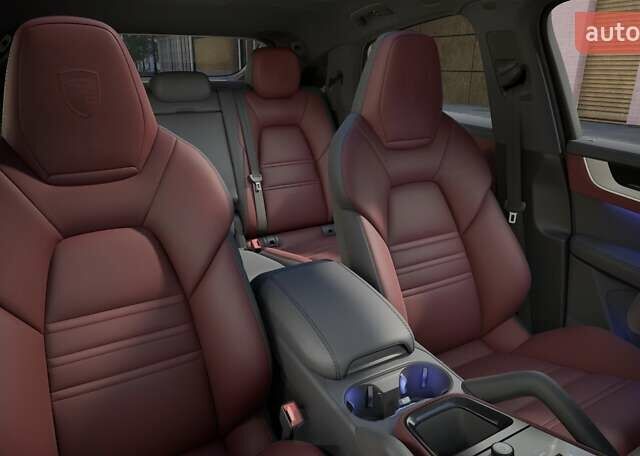 Серый Порше Cayenne Coupe, объемом двигателя 3 л и пробегом 26 тыс. км за 135555 $, фото 146 на Automoto.ua