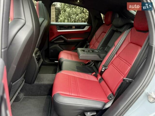 Серый Порше Cayenne Coupe, объемом двигателя 3 л и пробегом 26 тыс. км за 135555 $, фото 59 на Automoto.ua