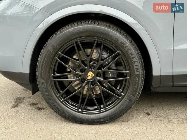 Серый Порше Cayenne Coupe, объемом двигателя 3 л и пробегом 26 тыс. км за 135555 $, фото 14 на Automoto.ua