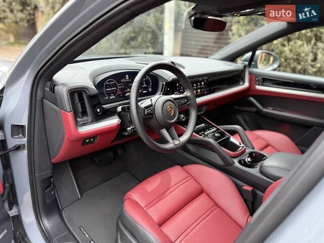Серый Порше Cayenne Coupe, объемом двигателя 3 л и пробегом 26 тыс. км за 135555 $, фото 45 на Automoto.ua