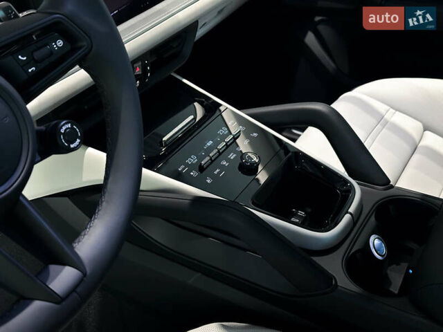 Сірий Порше Cayenne Coupe, об'ємом двигуна 3 л та пробігом 1 тис. км за 135000 $, фото 22 на Automoto.ua