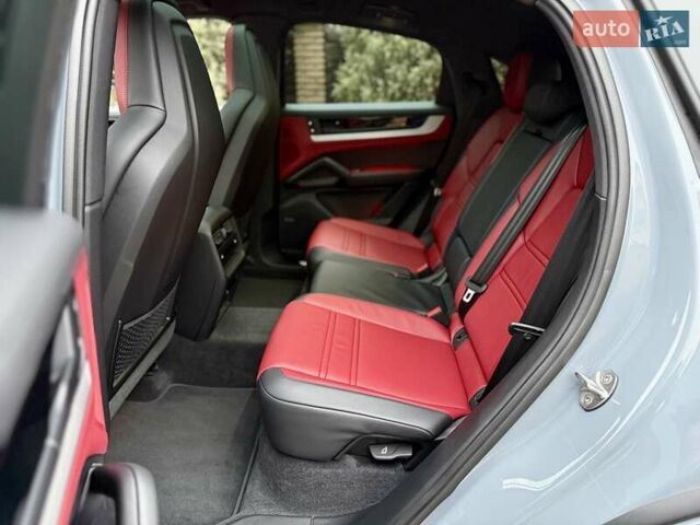 Серый Порше Cayenne Coupe, объемом двигателя 3 л и пробегом 26 тыс. км за 135555 $, фото 60 на Automoto.ua