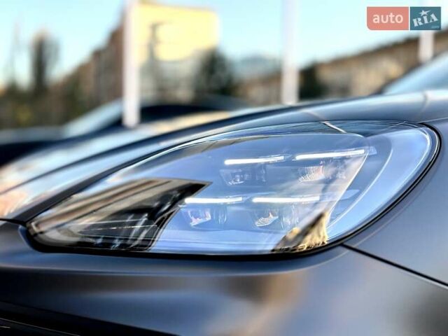 Серый Порше Cayenne Coupe, объемом двигателя 4 л и пробегом 5 тыс. км за 212000 $, фото 48 на Automoto.ua