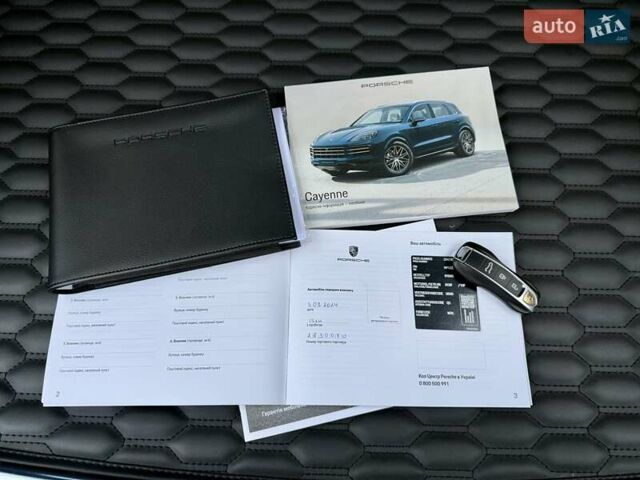 Серый Порше Cayenne Coupe, объемом двигателя 3 л и пробегом 26 тыс. км за 135555 $, фото 96 на Automoto.ua