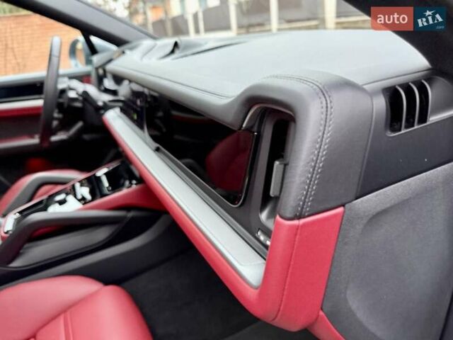 Серый Порше Cayenne Coupe, объемом двигателя 3 л и пробегом 26 тыс. км за 135555 $, фото 77 на Automoto.ua