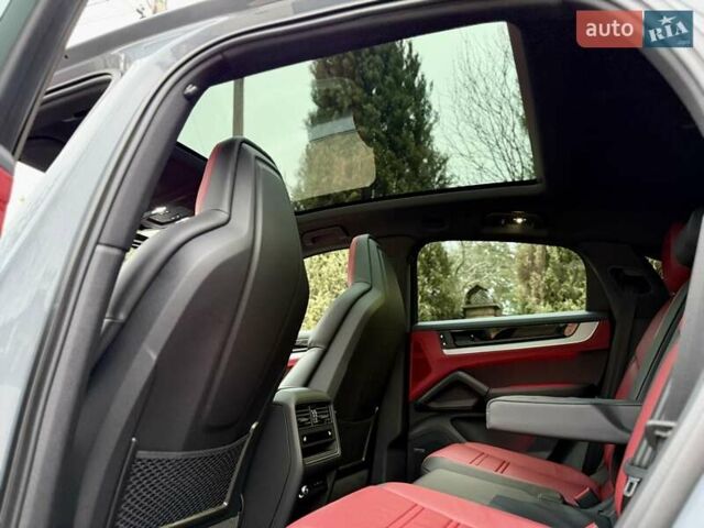 Серый Порше Cayenne Coupe, объемом двигателя 3 л и пробегом 26 тыс. км за 135555 $, фото 61 на Automoto.ua