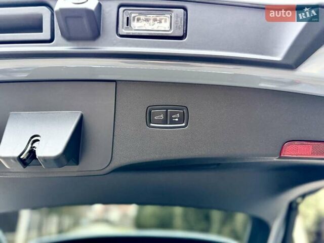 Серый Порше Cayenne Coupe, объемом двигателя 3 л и пробегом 26 тыс. км за 135555 $, фото 65 на Automoto.ua