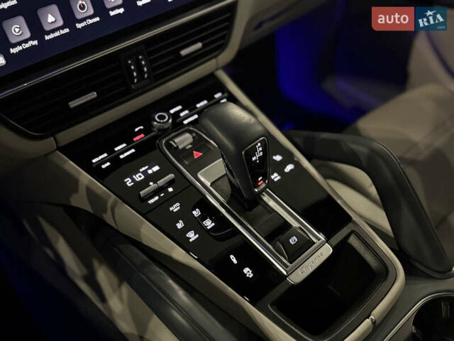 Синий Порше Cayenne Coupe, объемом двигателя 2.89 л и пробегом 11 тыс. км за 94500 $, фото 45 на Automoto.ua