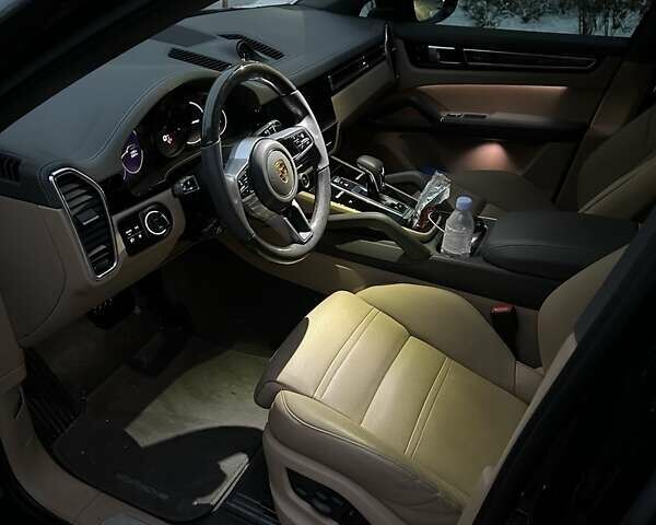 Синий Порше Cayenne Coupe, объемом двигателя 3 л и пробегом 18 тыс. км за 102000 $, фото 4 на Automoto.ua