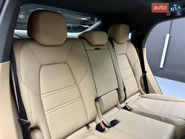 Синий Порше Cayenne Coupe, объемом двигателя 3 л и пробегом 18 тыс. км за 93900 $, фото 58 на Automoto.ua