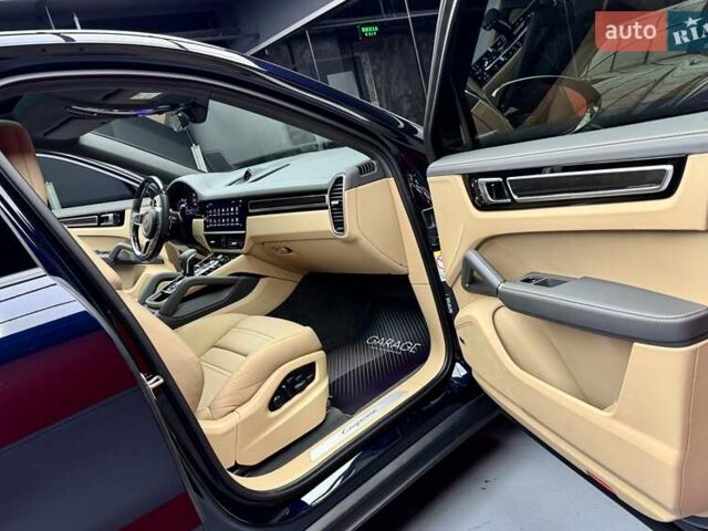 Синий Порше Cayenne Coupe, объемом двигателя 3 л и пробегом 18 тыс. км за 93900 $, фото 62 на Automoto.ua