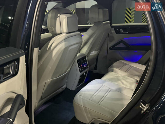 Синий Порше Cayenne Coupe, объемом двигателя 2.89 л и пробегом 11 тыс. км за 94500 $, фото 36 на Automoto.ua