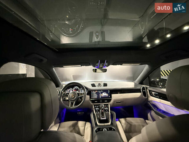 Синий Порше Cayenne Coupe, объемом двигателя 2.89 л и пробегом 11 тыс. км за 94500 $, фото 32 на Automoto.ua