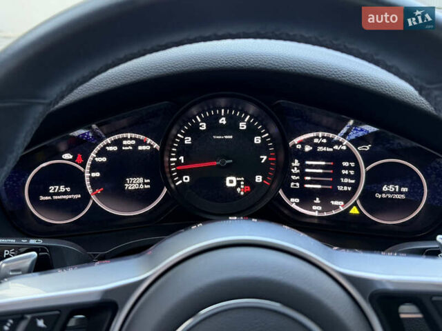 Синий Порше Cayenne Coupe, объемом двигателя 3 л и пробегом 17 тыс. км за 79000 $, фото 67 на Automoto.ua