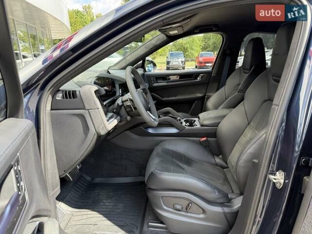 Синій Порше Cayenne Coupe, об'ємом двигуна 4 л та пробігом 6 тис. км за 307074 $, фото 10 на Automoto.ua