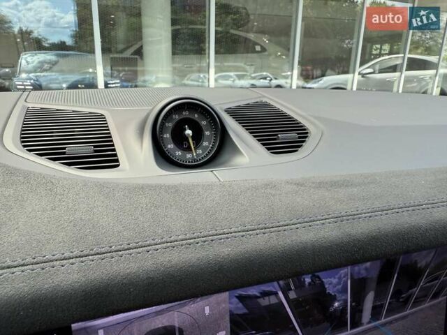 Синій Порше Cayenne Coupe, об'ємом двигуна 4 л та пробігом 6 тис. км за 307074 $, фото 34 на Automoto.ua