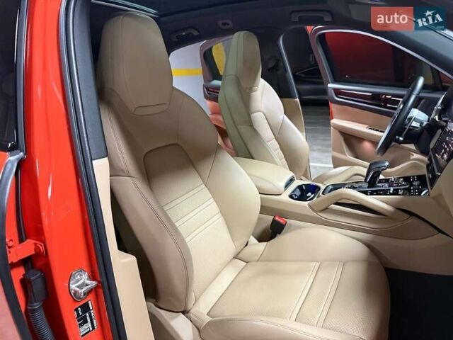 Оранжевый Порше Cayenne Coupe, объемом двигателя 3 л и пробегом 70 тыс. км за 75500 $, фото 94 на Automoto.ua
