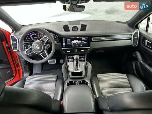 Оранжевый Порше Cayenne Coupe, объемом двигателя 2.89 л и пробегом 137 тыс. км за 69000 $, фото 35 на Automoto.ua