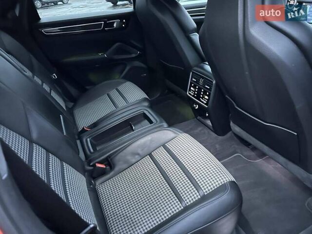 Оранжевый Порше Cayenne Coupe, объемом двигателя 2.89 л и пробегом 137 тыс. км за 69000 $, фото 43 на Automoto.ua