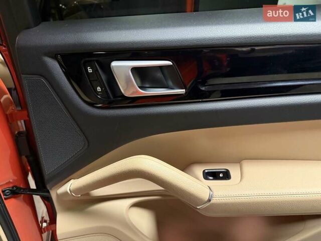 Оранжевый Порше Cayenne Coupe, объемом двигателя 3 л и пробегом 70 тыс. км за 75500 $, фото 64 на Automoto.ua